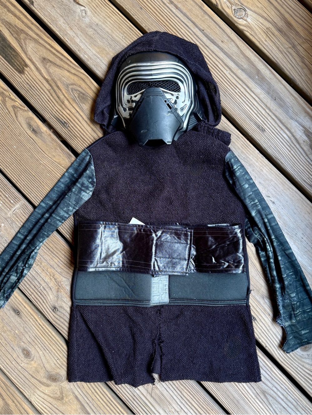 Star Wars Deluxe Kylo Ren Child Costume Medium 8-10 Mask Belt Robe Halloween